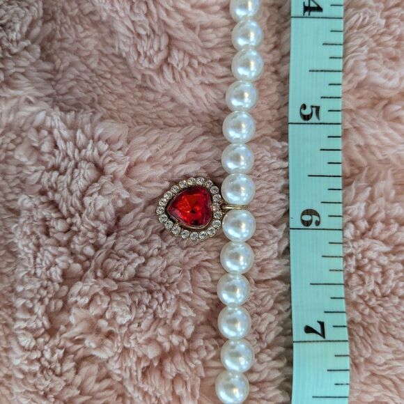 2/$10 🐾 New Birthday Hat And Elegant Imitation Pearl Necklace Set for Pets🐾 - Picture 4 of 8